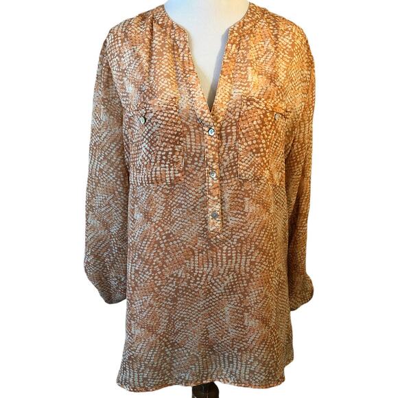 Womens Tunic Blouse Sz M Semi Sheer Peach Animal Print Camisole Roll Tab Sleeves - Picture 1 of 11